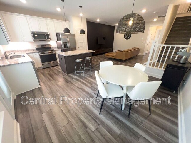 Building Photo - 22 Camden Wds Trl