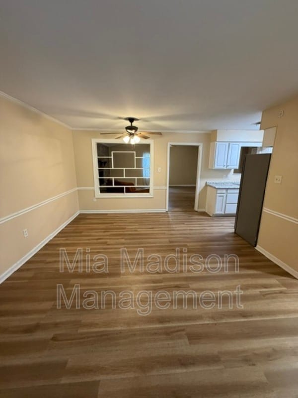 Building Photo - 9406 Dunwoody Dr