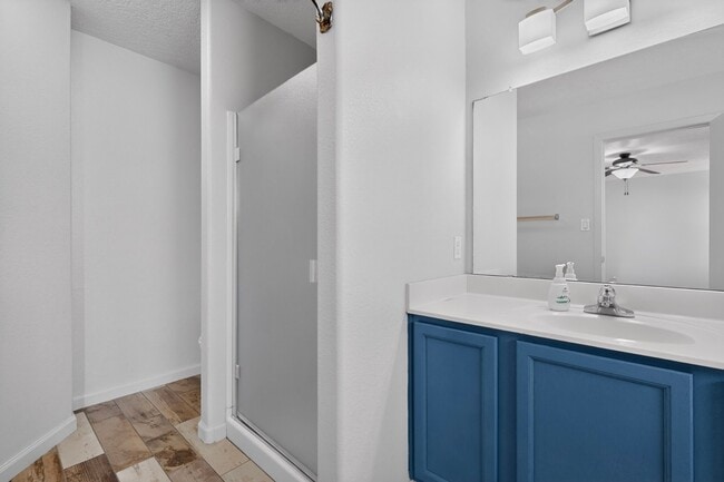 Building Photo - 624 Torretta Dr SW