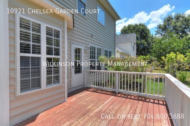 Building Photo - 10921 Chelsea Garden Ct