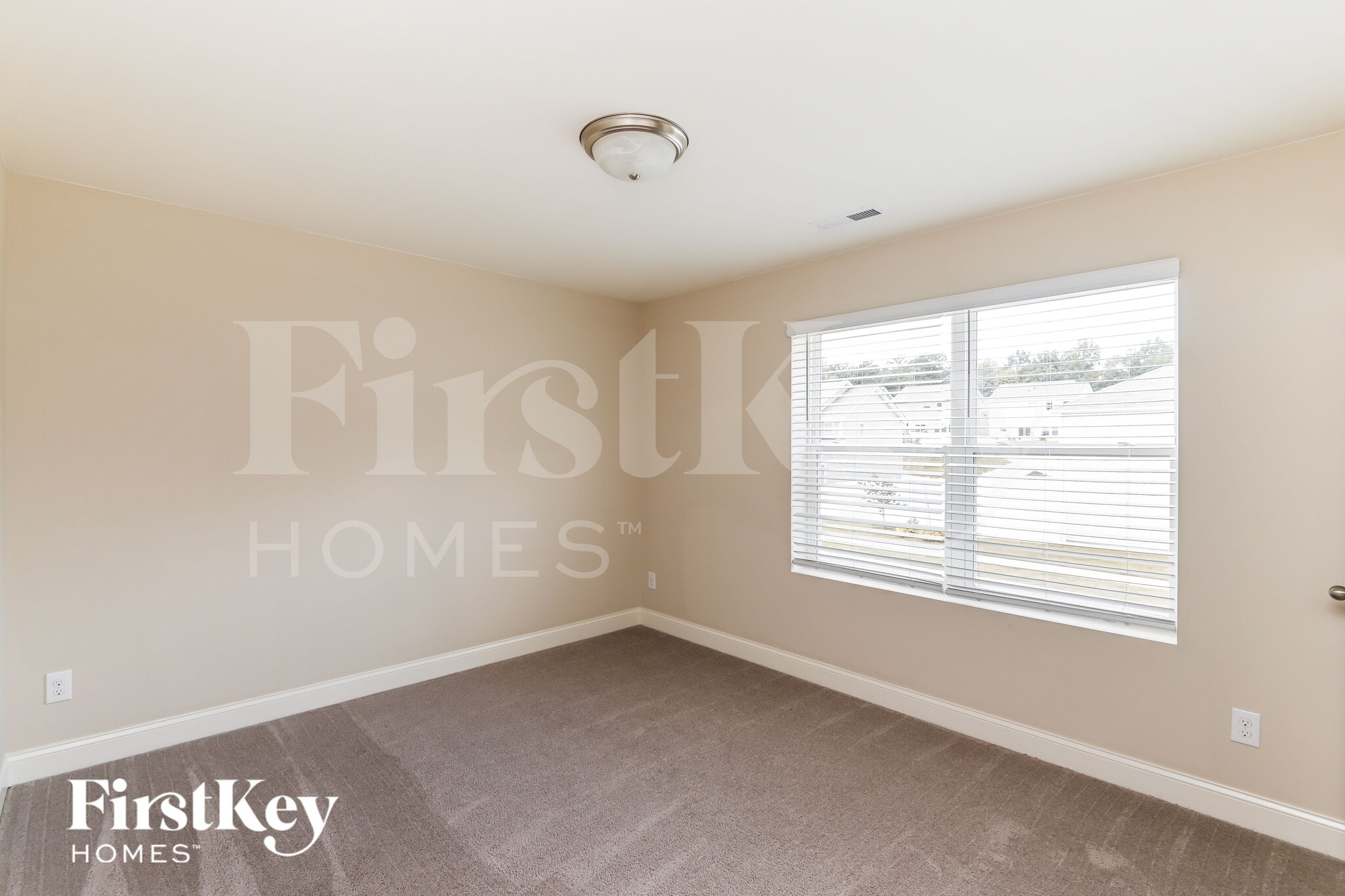 Building Photo - 9317 Sloan Forest Dr