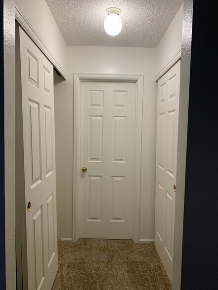 Building Photo - 2575 S Syracuse Way