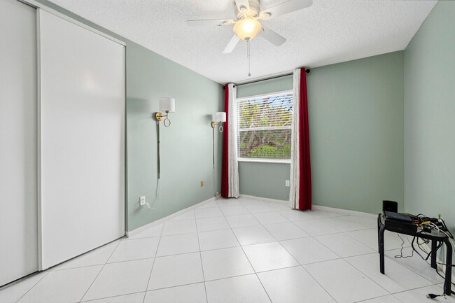 Building Photo - 5155 Europa Dr