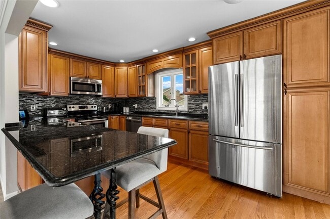 Building Photo - 551 Fire Island Ave