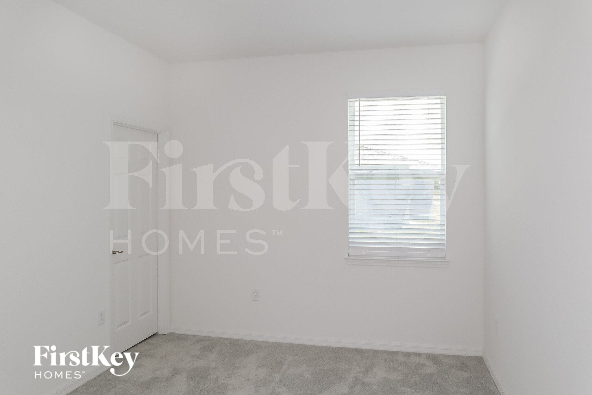 Building Photo - 1598 Isleta Lp