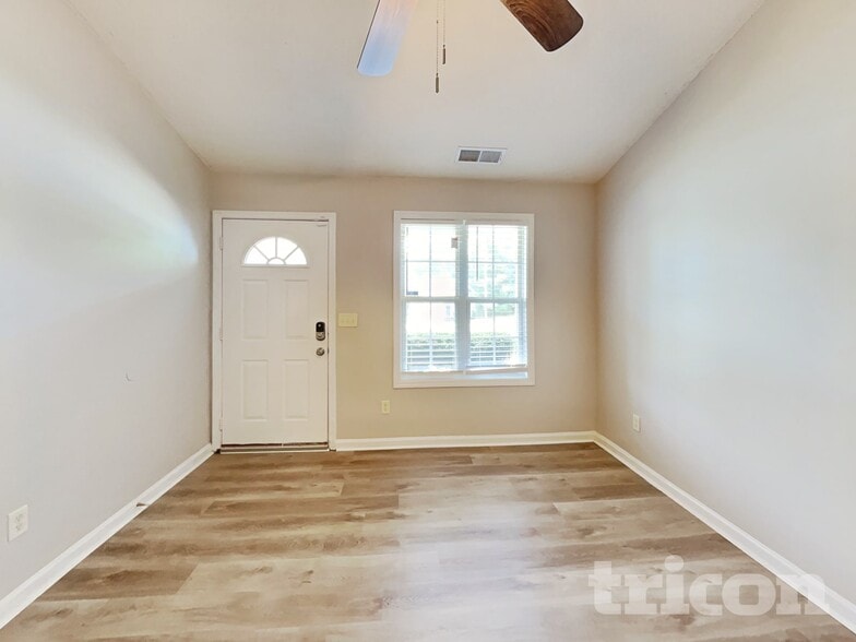 Building Photo - 82 Pinnacle Point Way