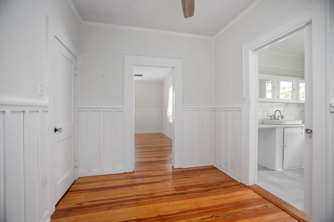 Building Photo - 1056 Stevens St