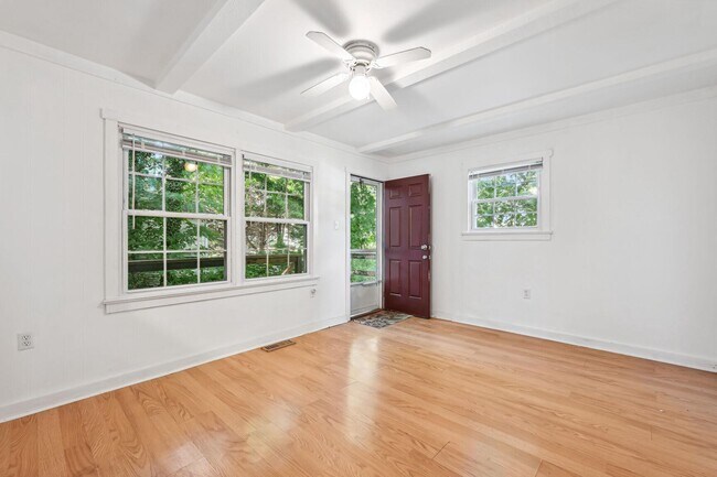 Building Photo - 430 Richey Ave