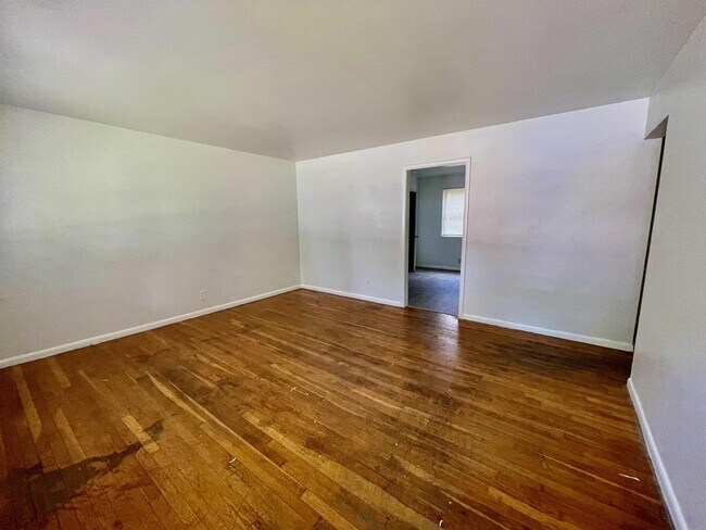 Building Photo - 1522 S Home Ave