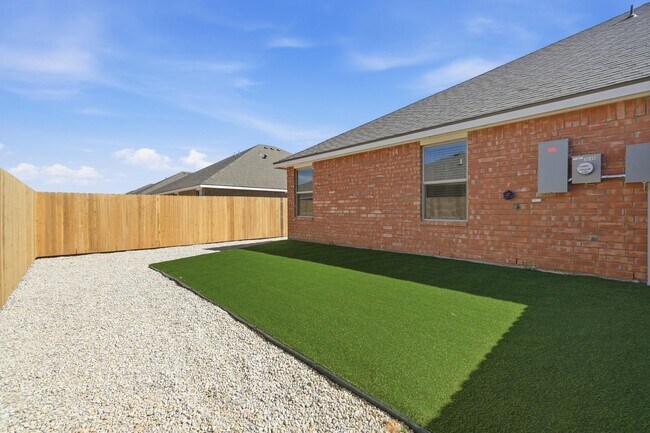 Building Photo - Now Leasing – Don’t Miss Out on Hampton Hills