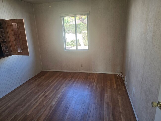 Building Photo - Spacious Single Family Home in Garden Grove for Lease