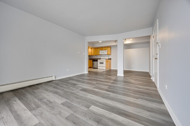 Building Photo - 155 E Mill St