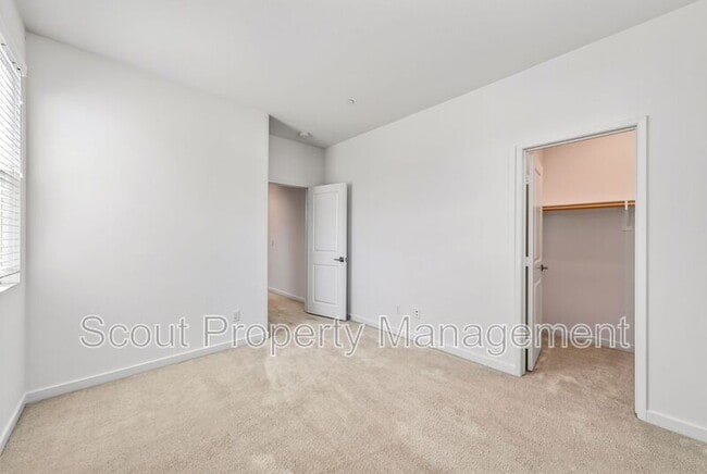 Building Photo - 45079 Via Vela Via