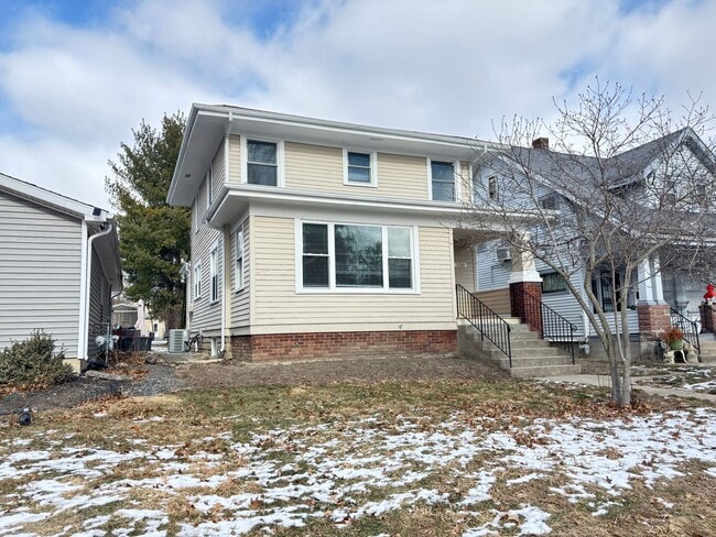 Building Photo - Newly Remodeled 4 Bedroom / 2 Bathroom House in the '07