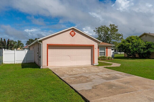 Building Photo - Charming 3-Bedroom, 2-Bath Home with Bonus Room in Poinciana!