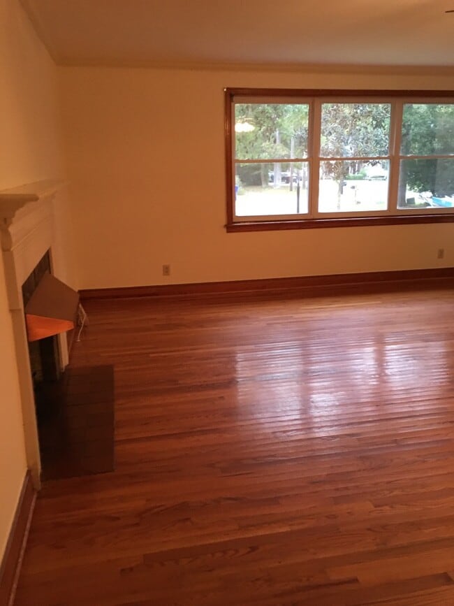 Building Photo - 426 Hobcaw Dr