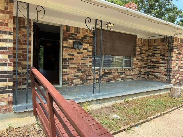 Building Photo - 610 S Rike St