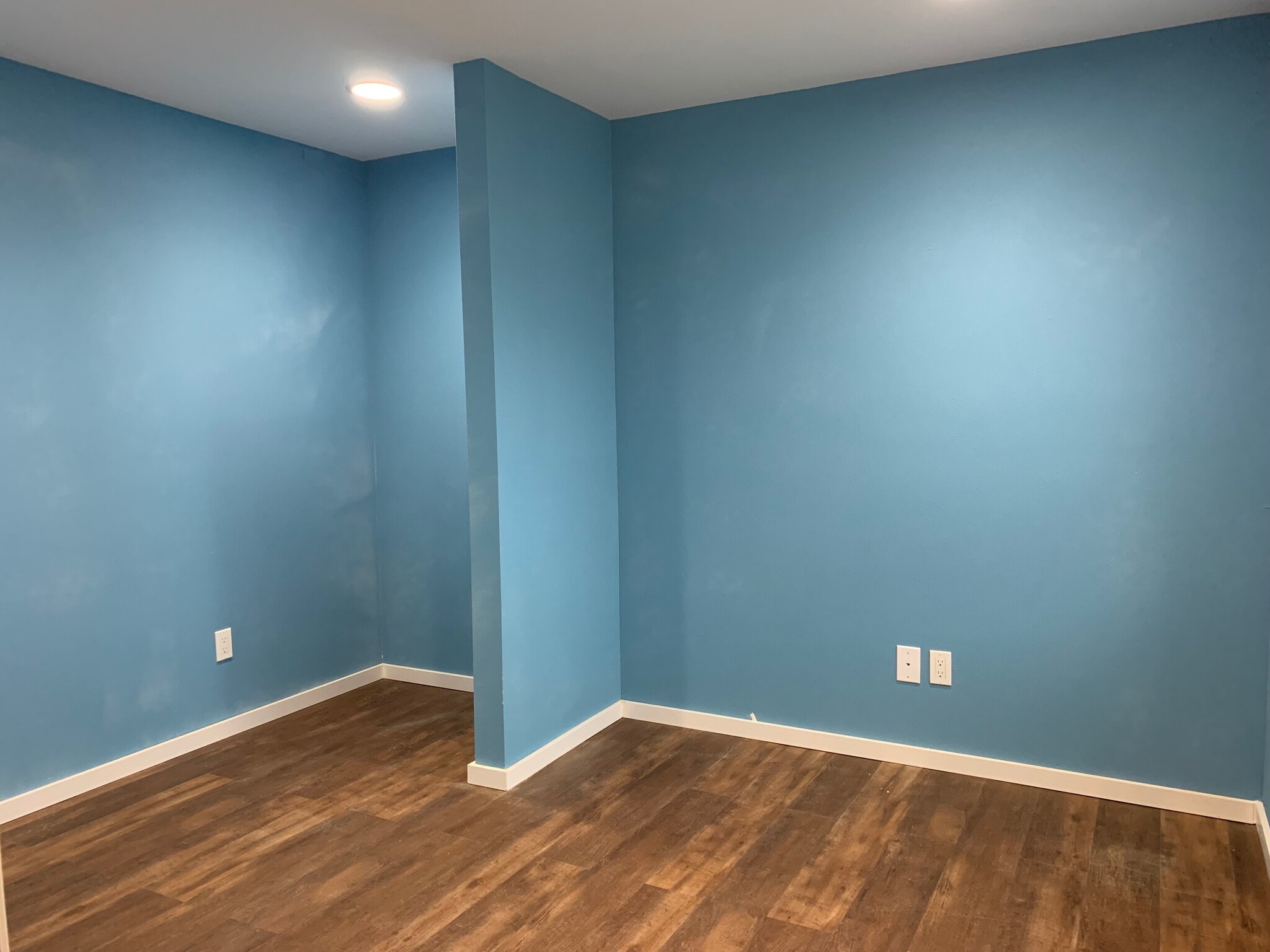 Building Photo - 1411 S Walker St