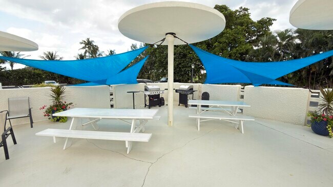 Building Photo - 2000 Presidential Way