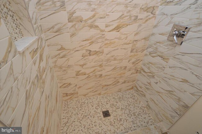 Building Photo - 12116 Whitehall Dr