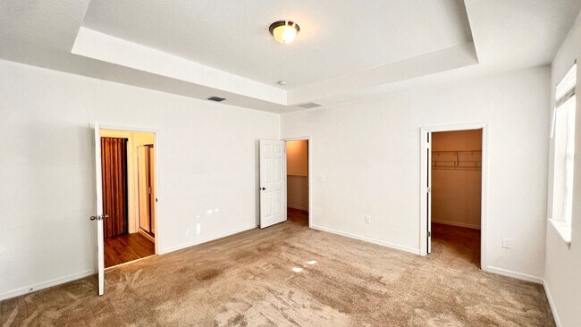 Building Photo - Beautiful, Resort-Style Living with this 3...