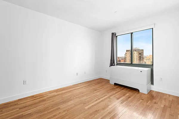 Building Photo - 42-35 Main St