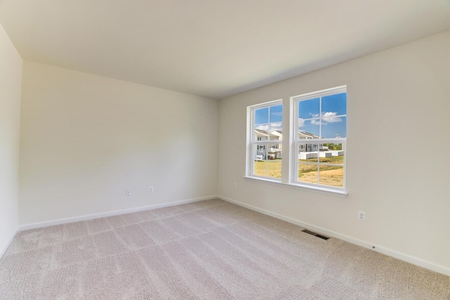 Building Photo - 47 Orch Grn Dr