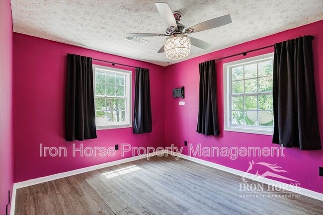 Building Photo - 195 Westchester Cir