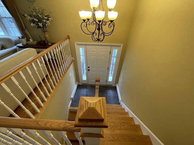 Building Photo - 2 Barrett Rd