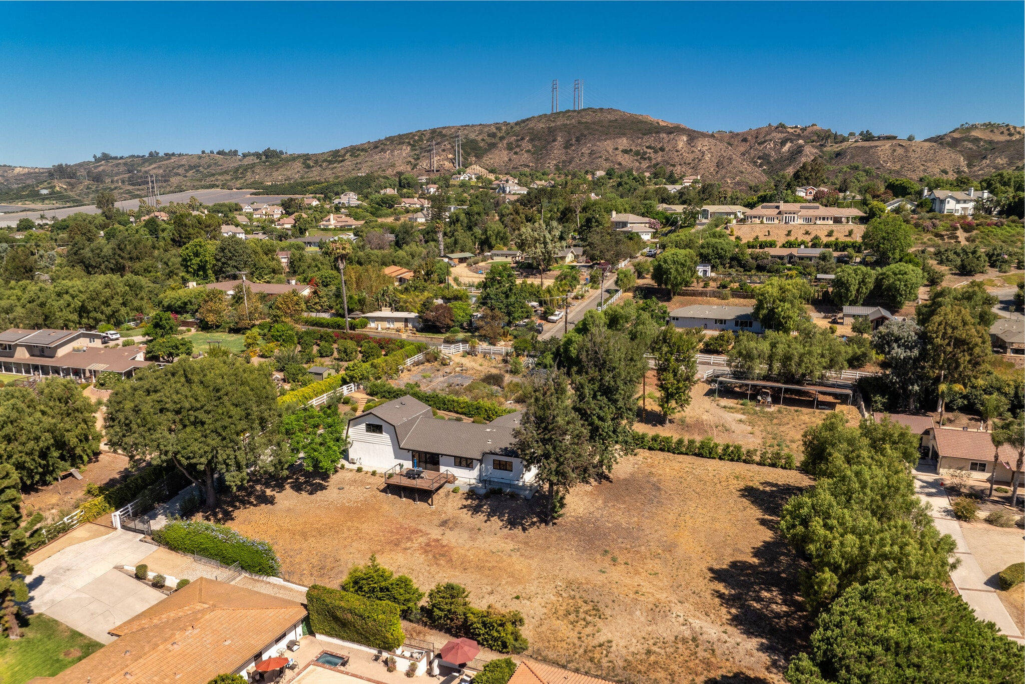 Building Photo - 2474 Barbara Dr