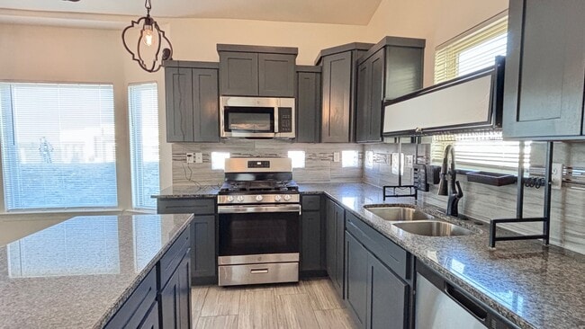 Building Photo - 12821 Rock Cliff Ave