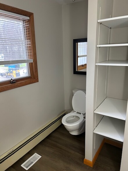 Building Photo - 6050 OH-14