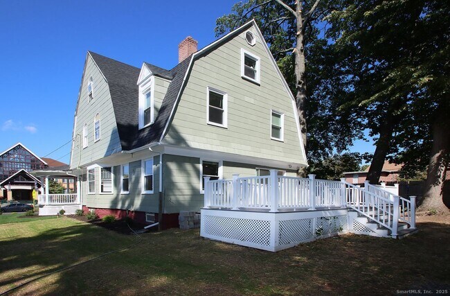 Building Photo - 62 Whitney St