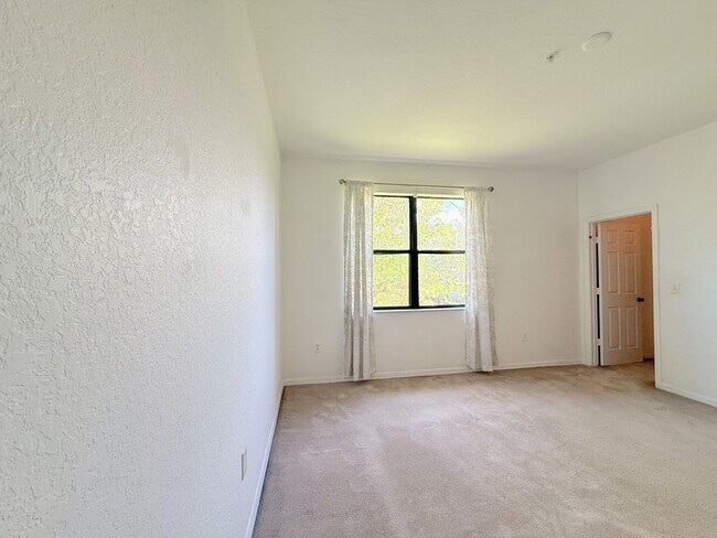 Building Photo - 4207 Via Piedra Cir