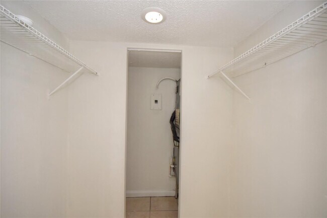 Building Photo - 1790 NW 55th Ave