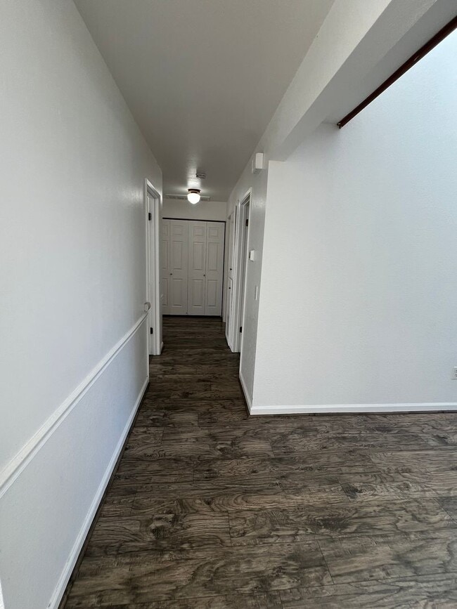 Building Photo - 349 Mar Vista Dr