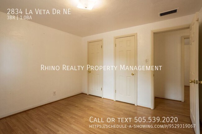Building Photo - 2834 La Veta Dr