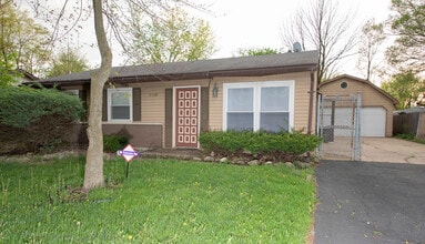 Building Photo - 129 S Orchard Dr