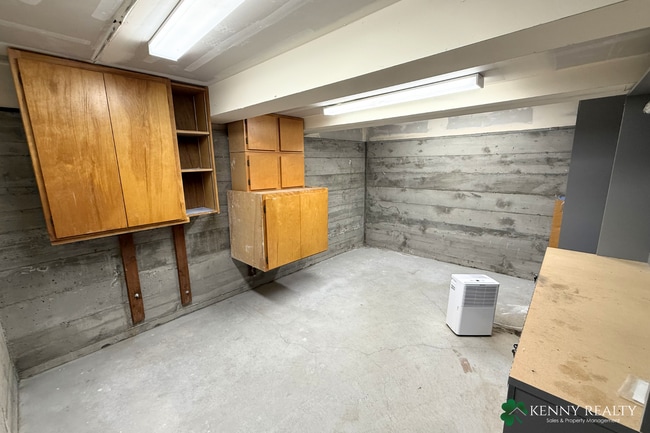 Building Photo - Spacious 3-Bedroom Home in Desirable Neighborhood in South San Francisco