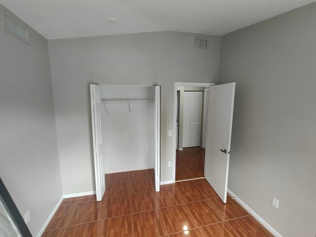 Building Photo - 3740 N Jog Rd