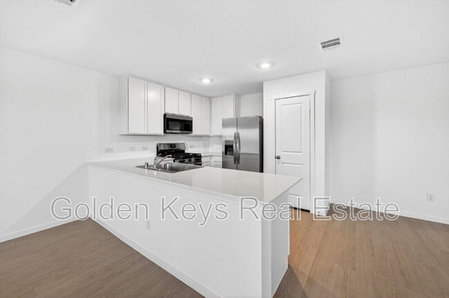 Building Photo - 10212 Regal Bend Ln