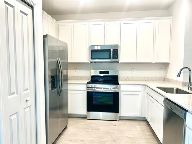 Building Photo - 3585 SE 37th Ave Rd