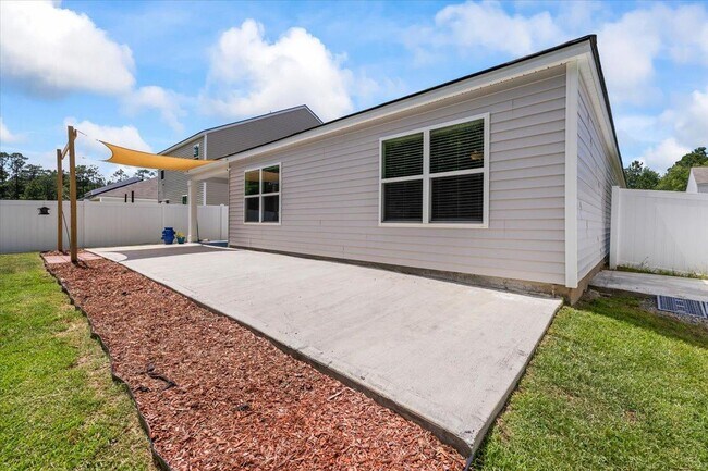 Building Photo - 138 Cotton Bluff Ct
