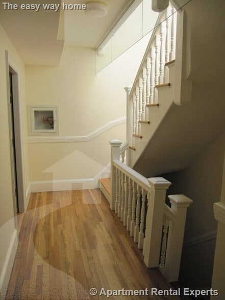 Building Photo - 881 Massachusetts Ave