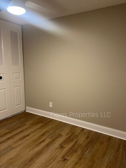 Building Photo - 2183 Smoky View Blvd