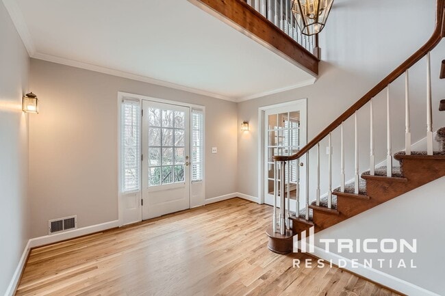 Building Photo - 847 Castle Walk Cove SW