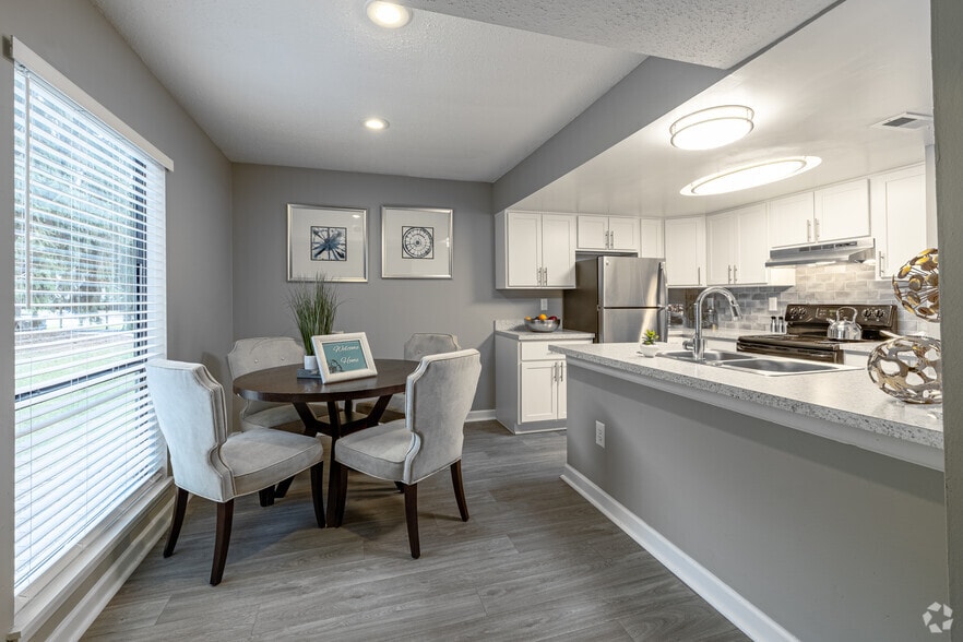 Primary Photo - The Pines of Cloverlane Apartments