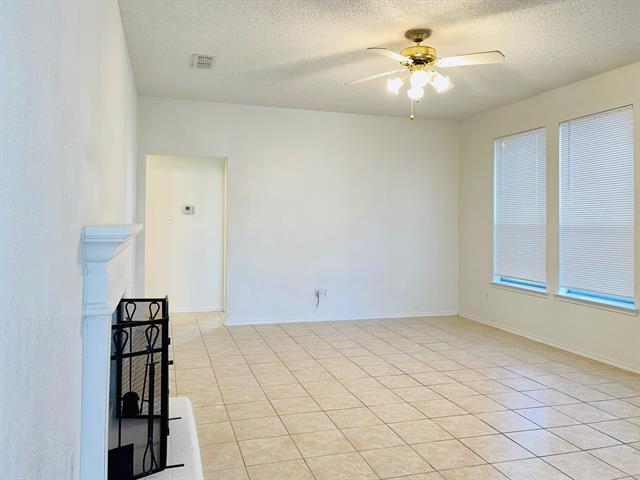 Building Photo - 4337 Park Creek Cir N