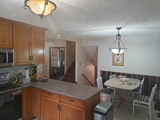 Building Photo - 12319 Wheaton Dr
