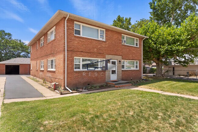 Building Photo - 338 E 200 S
